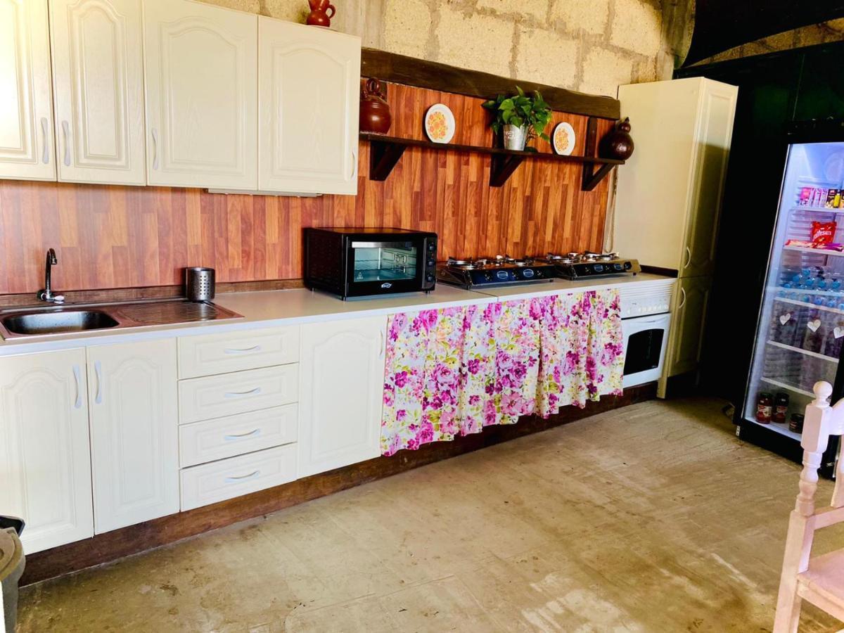 Lykke Suite Spa Sauna Piscina Y Jardin Buzanada Zewnętrze zdjęcie